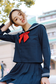 跳抖胸舞